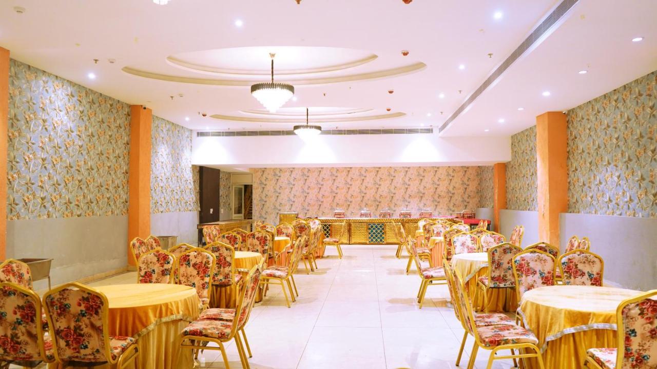Aa Hotels & Resorts Zirakpur Екстер'єр фото