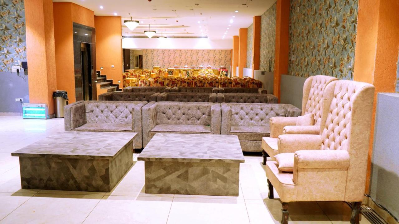 Aa Hotels & Resorts Zirakpur Екстер'єр фото
